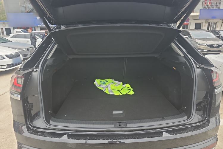 Used Volkswagen Teramont X 2024 380TSI Four-Wheel Drive Prestige Luxury Edition Trunk