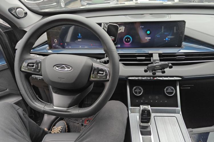 Used Chery Tiggo 7 PLUS 2021 Kunpeng Edition 1.6 TGDI DCT Prestige Model Center Console