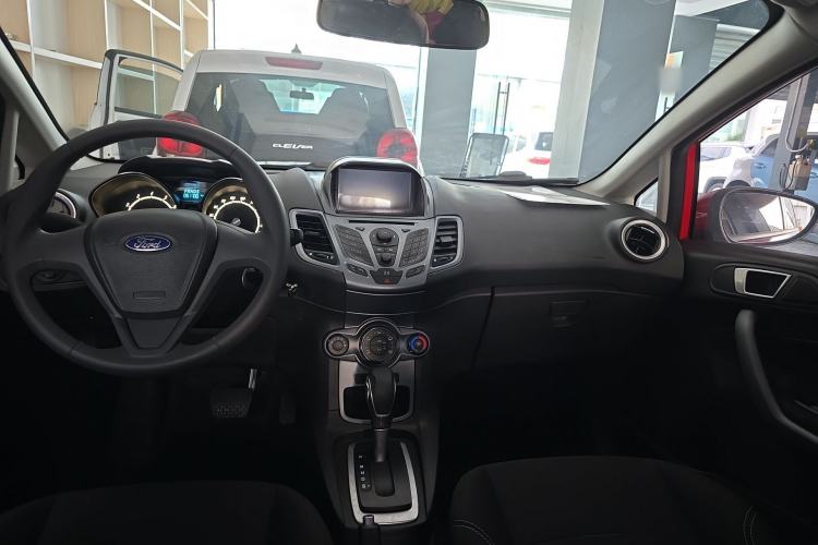 Used Ford Fiesta 2013 Hatchback 1.5L Automatic Fashion Edition
