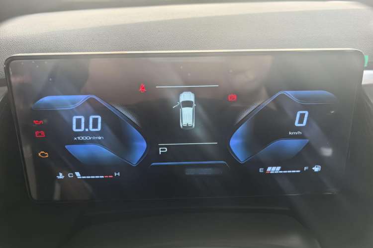 Used Dongfeng Aeolus Mage 2024 Honor Edition 1.5T Fashion Model