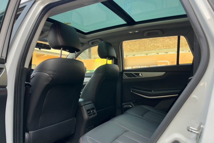 Used CHANGAN CS75 2020 280T DCT Luxury Version China VI Standard Interior 1