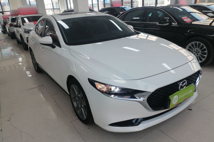 Used Mazda 3 Axela 2023 2.0L Automatic ZhiXuan Edition Front Right 45 Deg