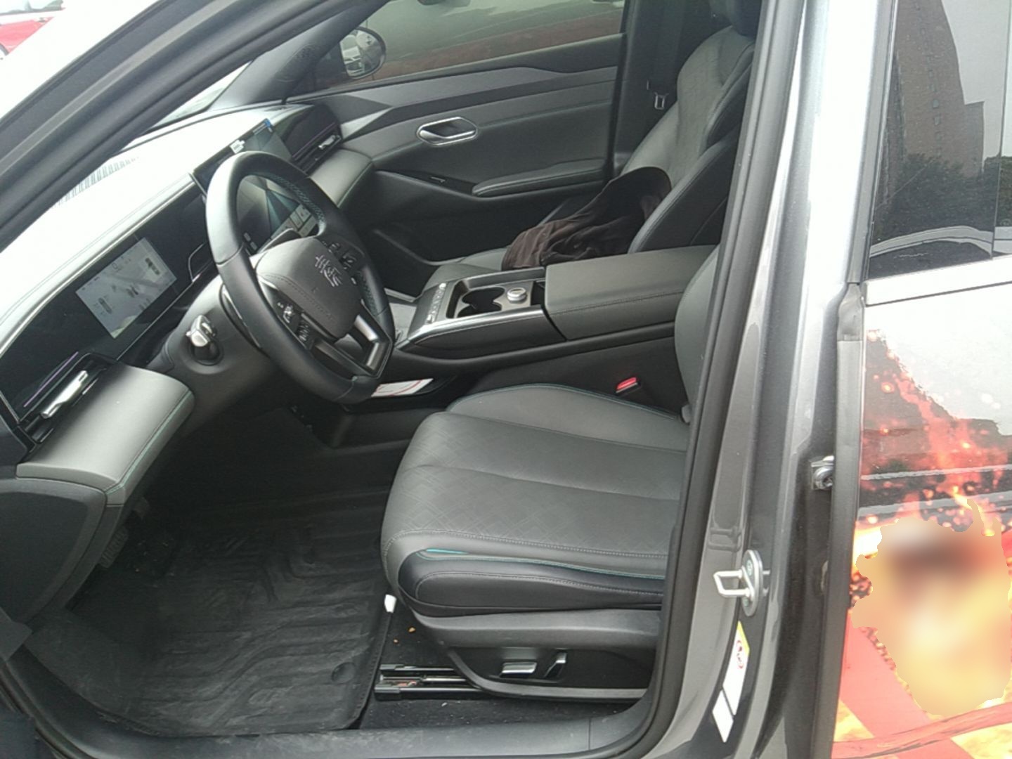 BYD Qin L 2025 EV 545KM Excellence Edition — снимка 17