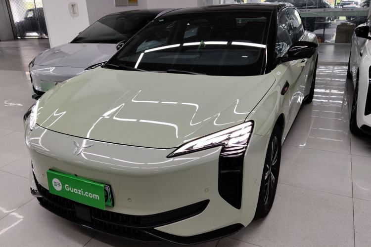 Used Hongqi EH7 2024 690 Pro Front