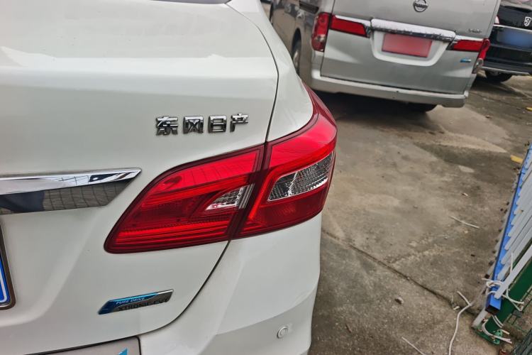 Used Nissan Sylphy 2018 1.6XV CVT Deluxe Edition Exterior 3