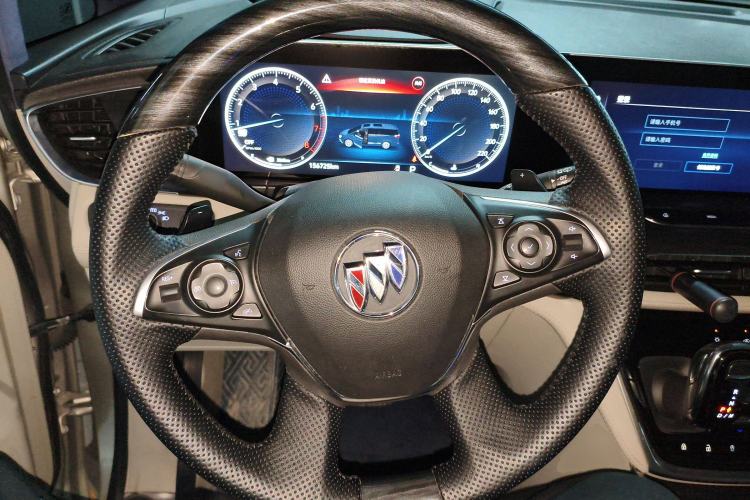 Used Buick GL8 2021 ES Landtrek 653T Comfort Edition