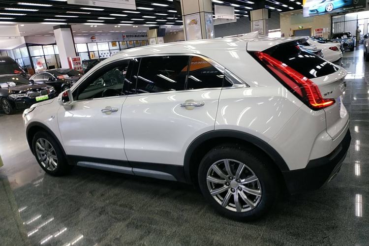 Used Cadillac XT4 2018 28T Two-Wheel Drive Leading Version