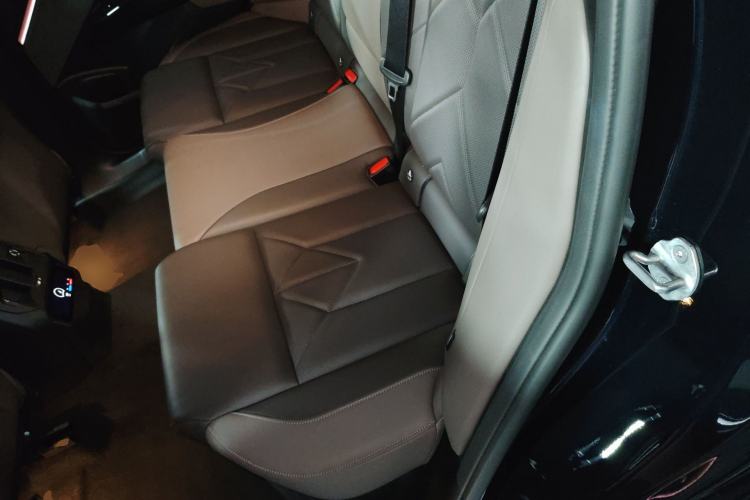 Used BMW X3 2025 xDrive30L Luxury Edition M Sport Package Left Rear Seat