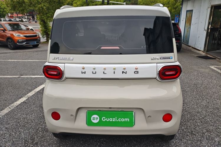 Used Wuling Hongguang MINIEV 2024 3rd Generation 215km Advanced Version
