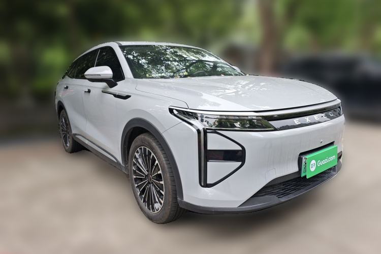 Used EXEED Stellar C-DM 2025 100 Long-Range Pro Two-Wheel Drive Front Right 45 Deg