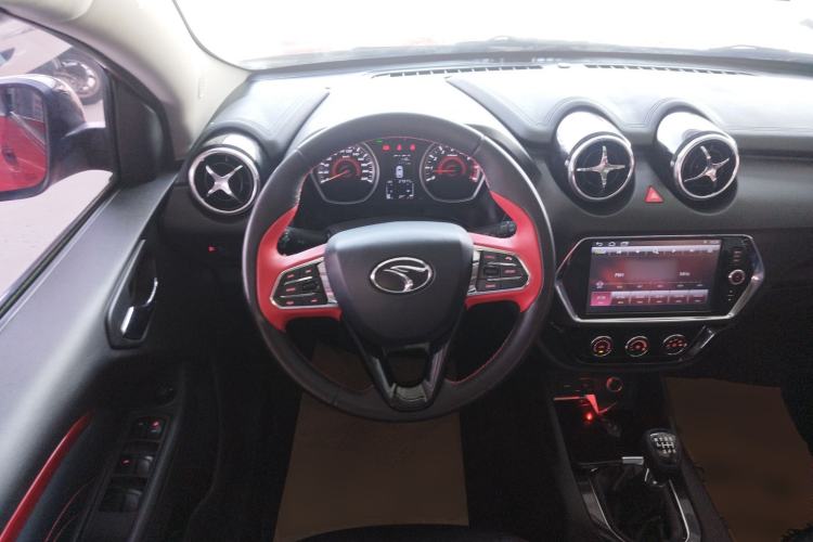 Used Soueast DX3 2018 1.5T SRG Manual Luxury Model Steering Wheel