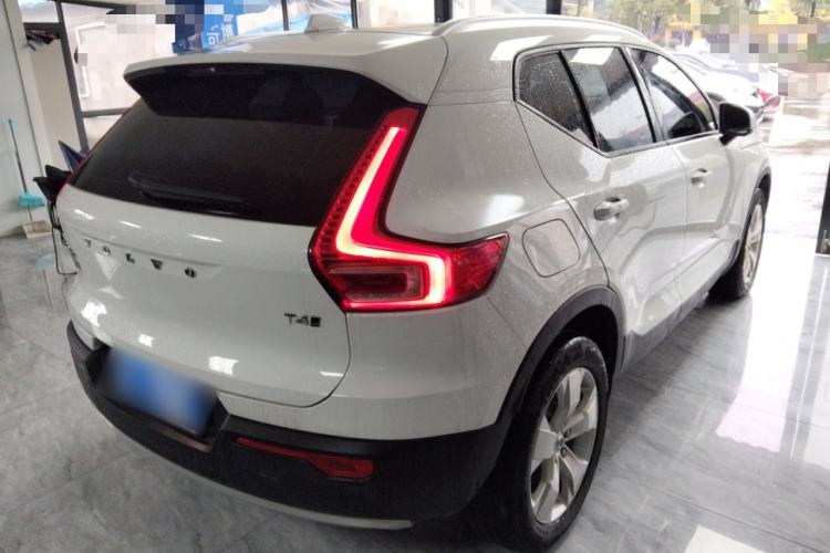 Used Volvo XC40 2022 T4 Four-Wheel Drive Smart & Stylish Edition