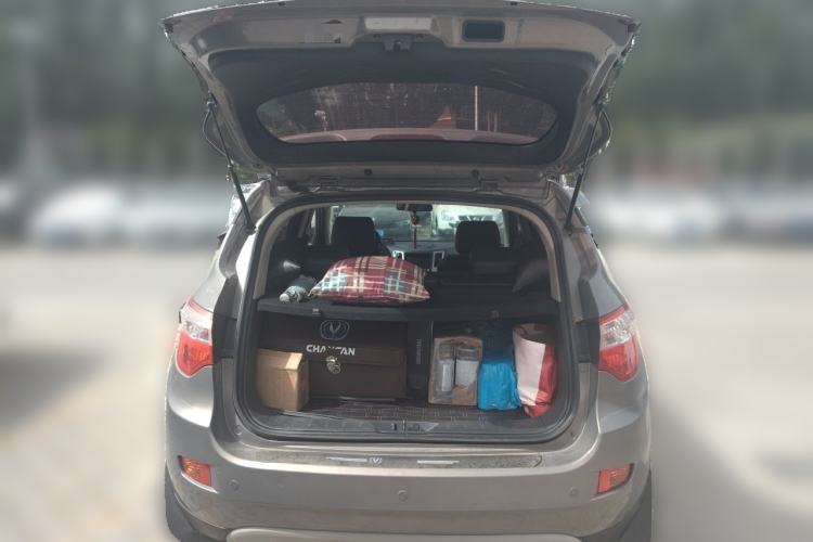 Used CHANGAN CS35 2014 1.6L Manual Luxury Model China IV Standard

