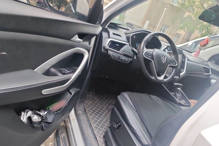 Used Baojun 530 2021 Global Car Anniversary Edition 1.5T CVT Prestige Connected Model 5 Seats