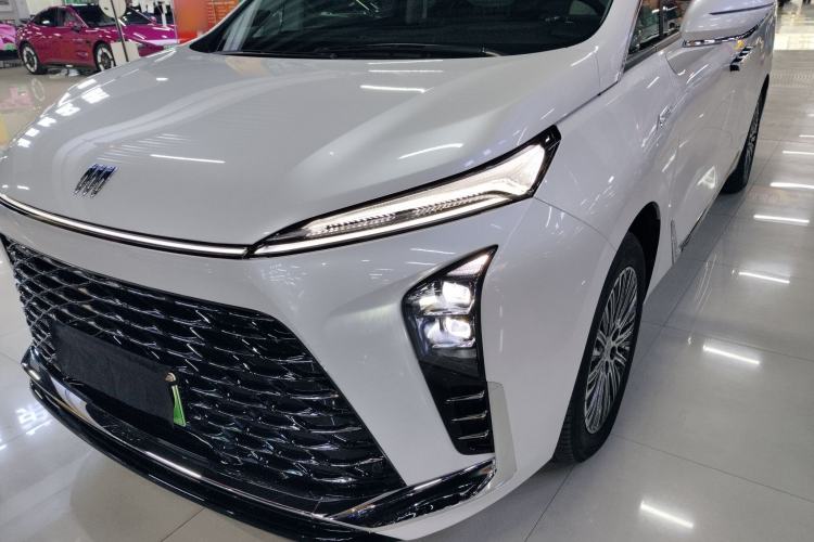 Used Buick GL8 New Energy 2024 Lu Zun Deluxe Edition 7-Seater Left Front Headlight