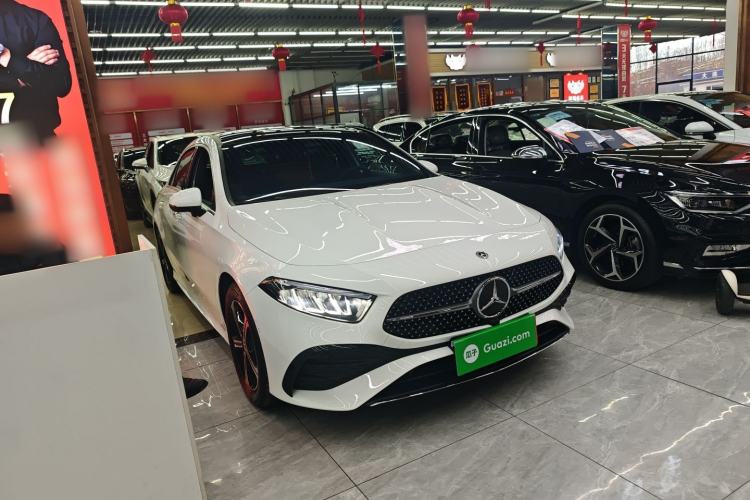 Used Mercedes-Benz A-Class 2025 A 200 L Fashion Model Front Right 45 Deg