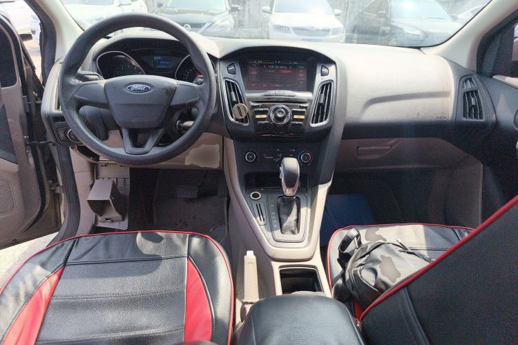 Used Ford Focus 2015 Sedan 1.6L Automatic Comfort Model
