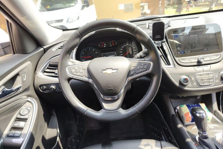 Used Chevrolet Malibu XL 2019 535T CVT Active Version Steering Wheel