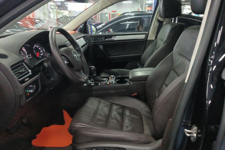 Used Volkswagen Touareg 2017 3.0 TSI Touareg Edition Left Front Seat