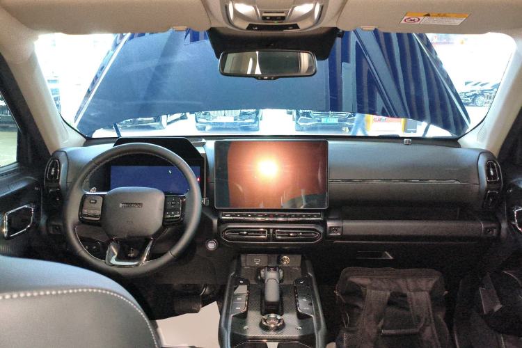 Used Haval H Dog 2023 2.0T Two-Wheel Drive Chaoye Version Plus Center Console