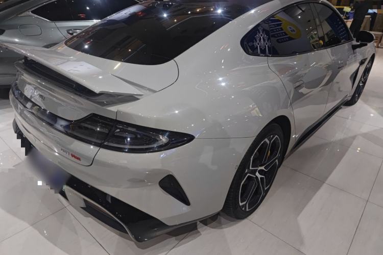 Used Xiaomi Auto SU7 2024 Rear-Drive Ultra-Long Range Advanced Pro-Level Intelligent Driving Version
