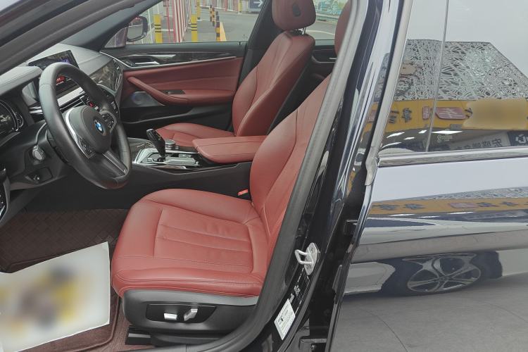 Used BMW 5 Series 2018 Restyled 530Li Leading Edition M Sport Package
