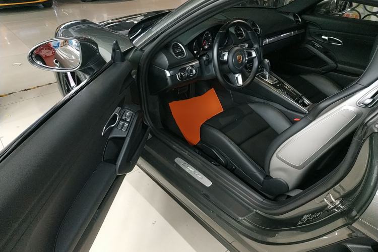 Used Porsche 718 2020 Cayman 2.0T Driver Seat
