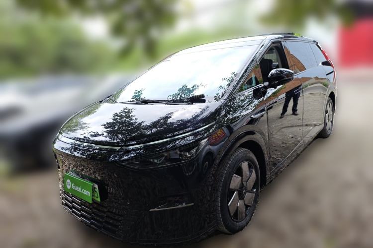 Used XPeng X9 2024 702 Ultra-Long Range Max