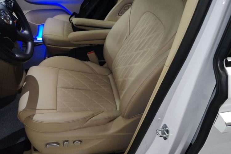 Used Buick GL8 2023 ES Lu Zun Luxury Model
