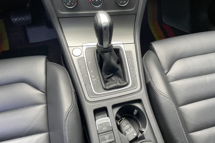 Used Volkswagen Golf 2016 230TSI Automatic Luxury Version