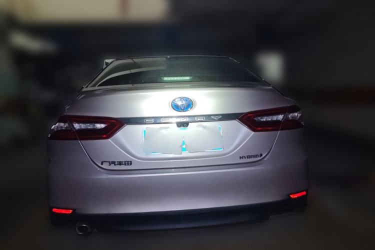 Used Toyota Camry 2019 Dual-Engine 2.5 HG Luxury Edition China VI Standard Rear