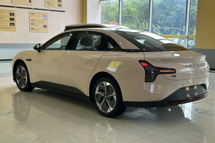 Used XPeng MONA M03 2024 620 with Ultra-Long Range