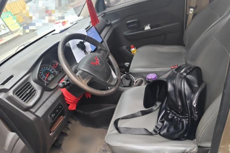 Used Wuling Hongguang V 2021 1.5L Enjoyment Edition LAR