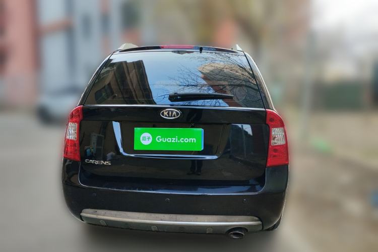 Used Kia Carens 2011 2.0L 7-Seater Automatic Standard Edition Rear