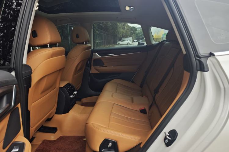 Used BMW 6 Series GT 2022 630i Luxury Design Package