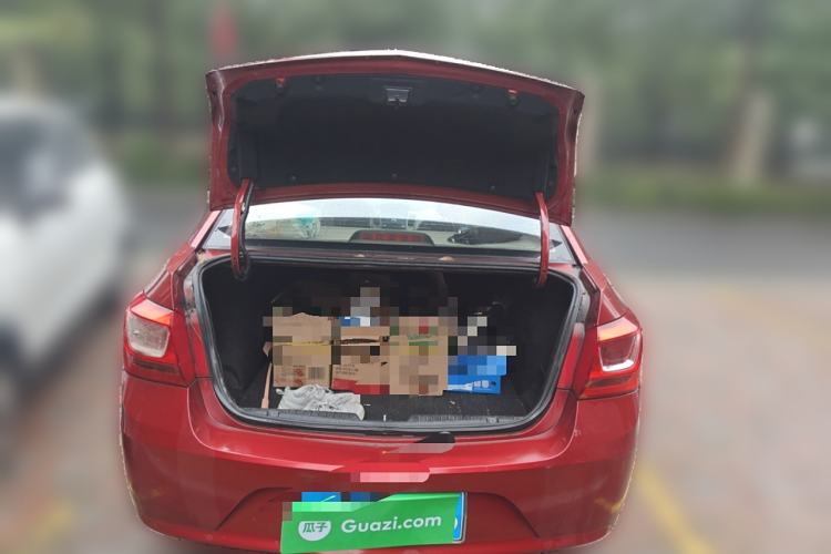 Used Chevrolet Cruze 2015 1.5L Classic SL MT Trunk