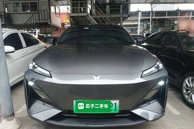 Used Deepal S07 2025 215Max Deep Blue Intelligent Driving AD PRO Range-Extended Version
