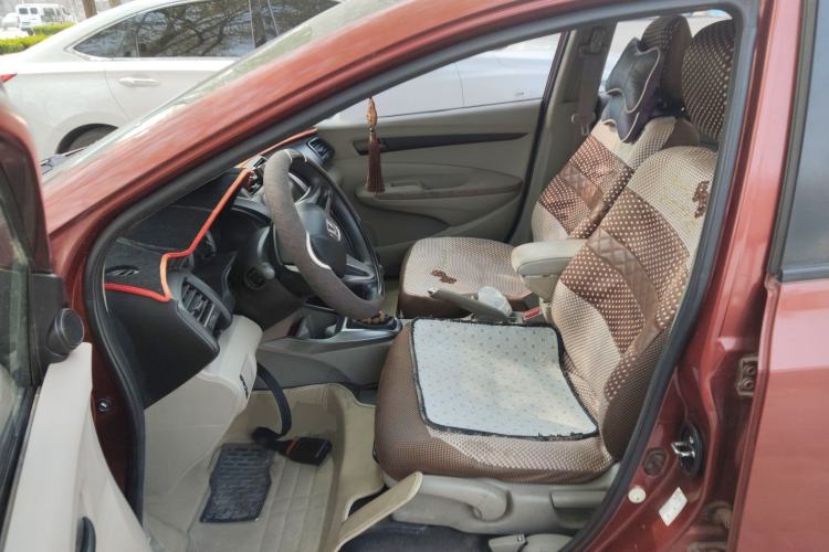 Used Honda City Classic 2012 1.5L manual Comfort version
