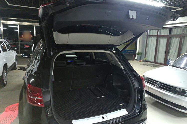 Used Hongqi HS5 2022 Revised Version 2.0T Smart Connect Flagship Edition
