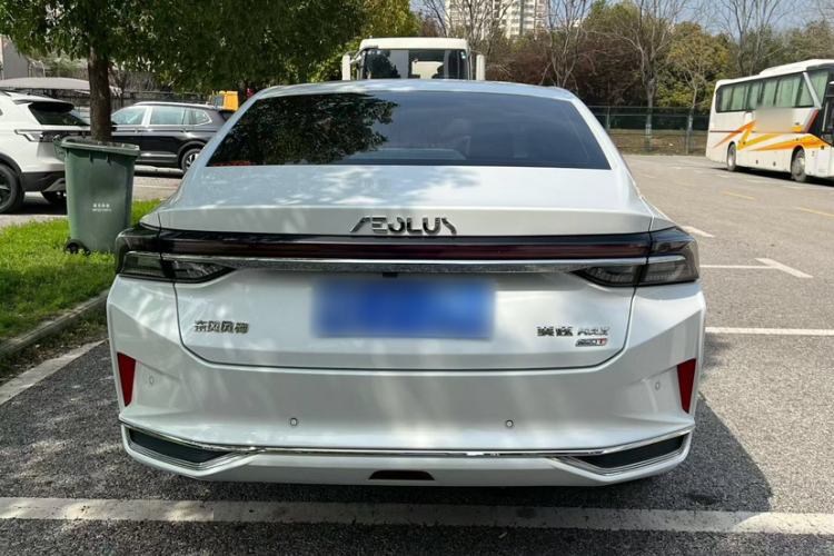 Used Dongfeng Aeolus Yixuan MAX 2023 1.5T Super-Powered Dad Edition
