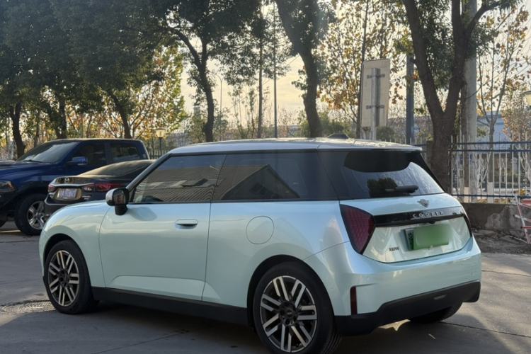 Used MINI Electric MINI COOPER 2024 456km COOPER E Classic Edition