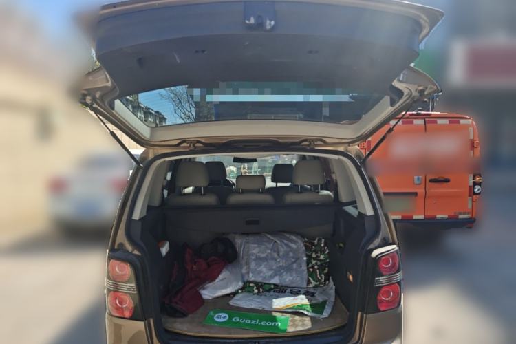 Used Volkswagen Touran 2015 1.4T Manual Fashion Edition 5-Seater Trunk