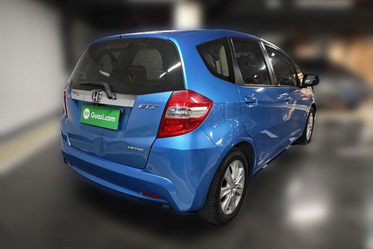 Used Honda Fit 2011 1.5L Automatic Luxury Edition Rear Right 45 Deg