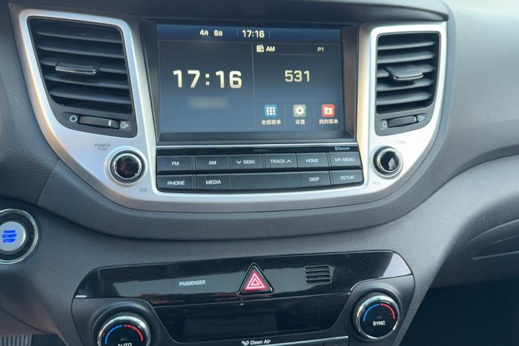 Used Hyundai Tucson 2018 1.6T Dual-Clutch Two-Wheel Drive 15th Anniversary Special Edition Audio And AC Panel