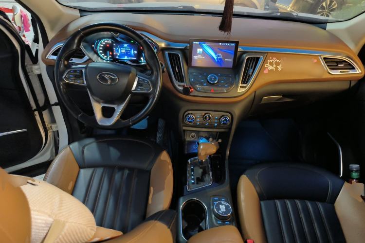 Used Soueast DX7 2015 1.5T Automatic Luxury Model
