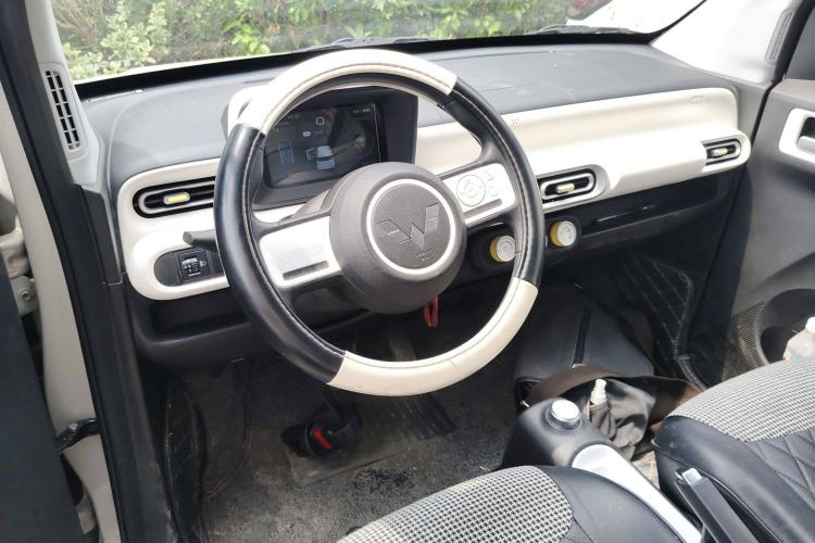 Used Wuling Hongguang MINIEV 2024 3rd Generation 215km Youth Edition