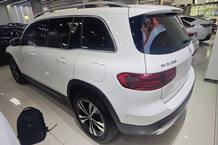 Used Mercedes-Benz GLB 2024 GLB 200 Dynamic Edition Exterior 2