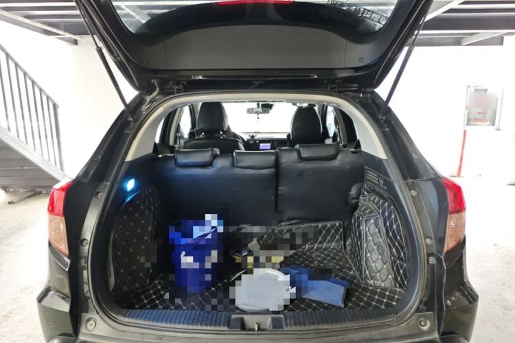Used Honda Vezel 2017 1.5L CVT 2WD Comfort Model Trunk