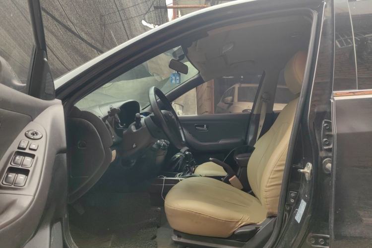 Used Hyundai Celesta 2011 1.6L Manual Comfort Edition