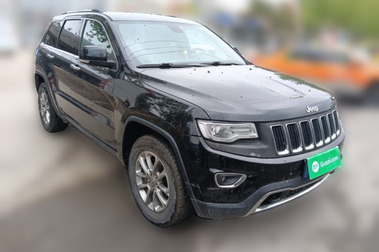 Used Jeep Grand Cherokee 2015 3.0L Comfort Navigation Edition Front Right 45 Deg